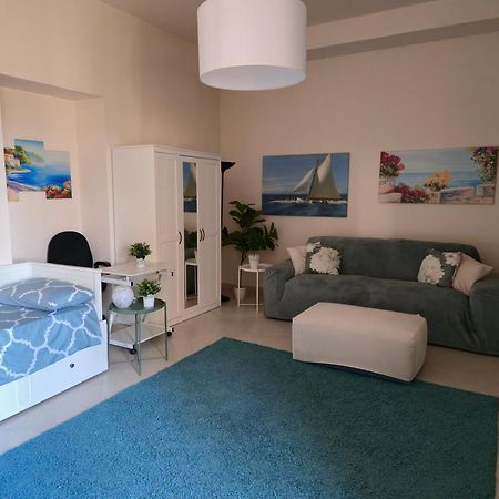 Delightful Relaxing Home With Heated Pool Near Catania, Taormina, The Sea And Mount Etna Giarre Kültér fotó