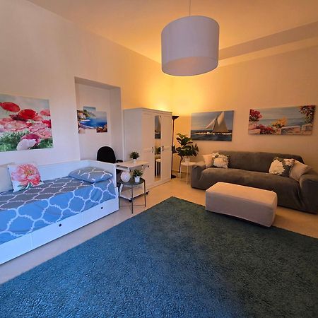 Delightful Relaxing Home With Heated Pool Near Catania, Taormina, The Sea And Mount Etna Giarre Kültér fotó